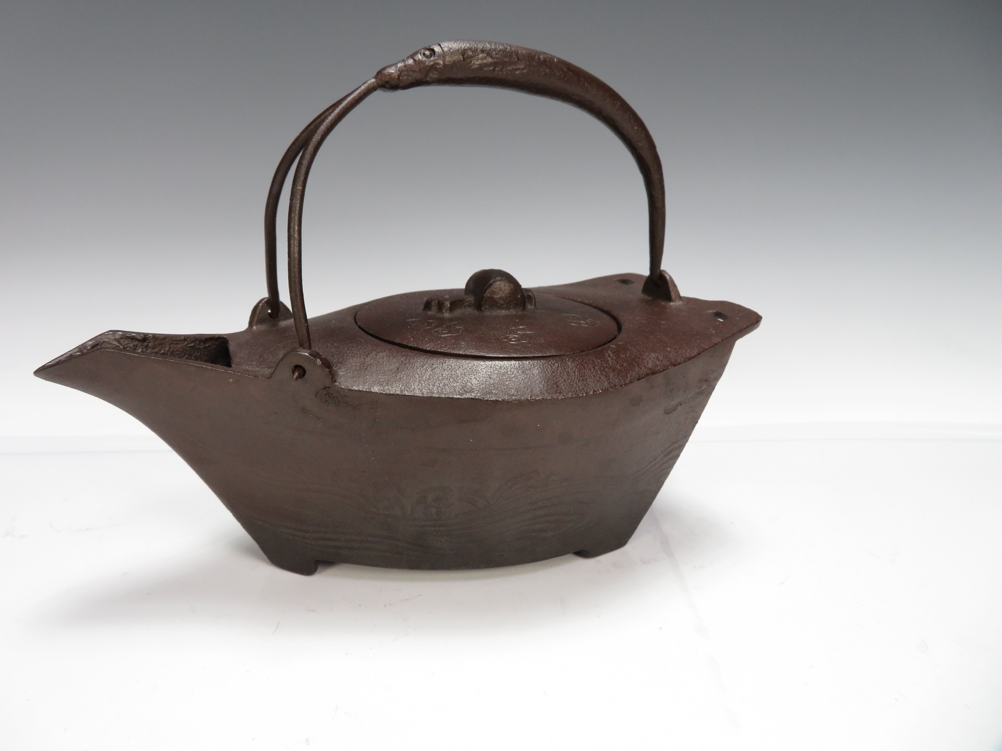 酒器鉄瓶宝船銚子祥瑞替蓋鉄瓶