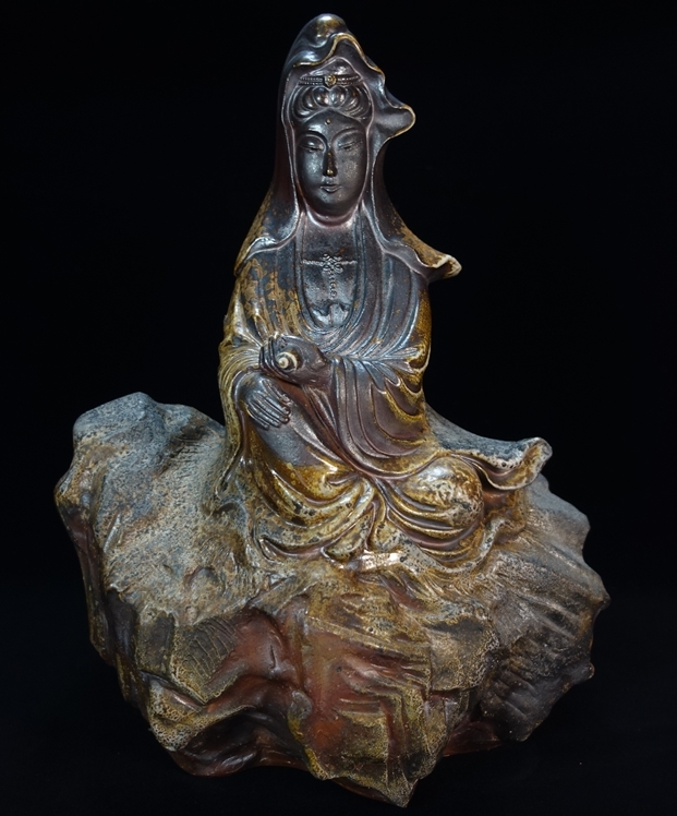 【彫刻・仏像　その他】藤原陶臣「備前岩観音」を買取り致しました。