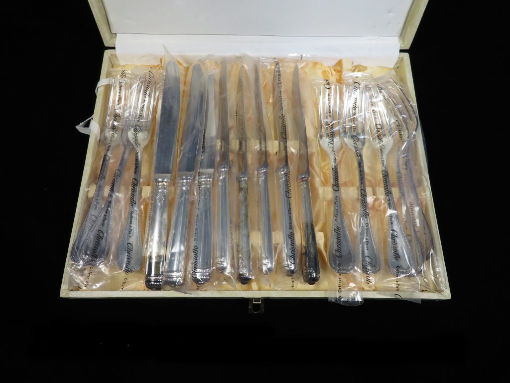 【銀製 洋食器】クリストフル 「ナイフ・フォークセット」を買取り致しました。