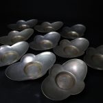 【錫製品】徳夷慎店款「木瓜形錫製茶托十客」を買取り致しました。