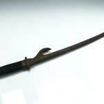 【十手】「古鉄兜割十手」を買取り致しました。