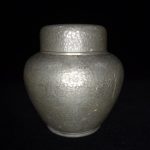 【錫製品】間村自造 「錫製槌目茶入」を買取り致しました。