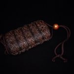 【印籠】 無銘 「永楽緒締玉菊刻木彫印籠」を買取り致しました。