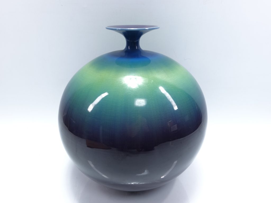 【人間国宝・帝室技芸員】 三代 徳田八十吉「碧彩釉壷」を買取り致しました。