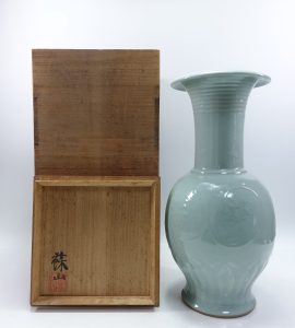 【作家物・磁器】初代 諏訪蘇山 「青磁花瓶 」を買取り致しました 　